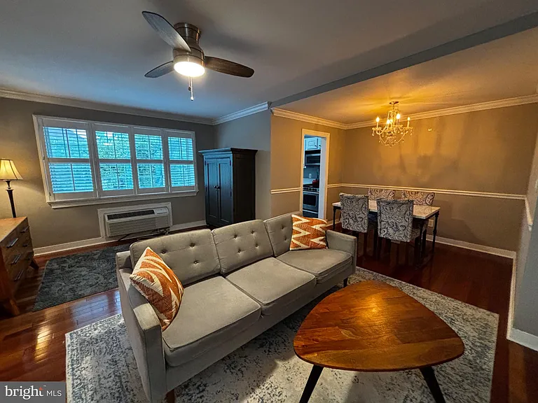 820 S Washington St #226 — Photo 6