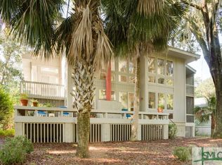 6 Windlass Ct, Savannah, GA 31411