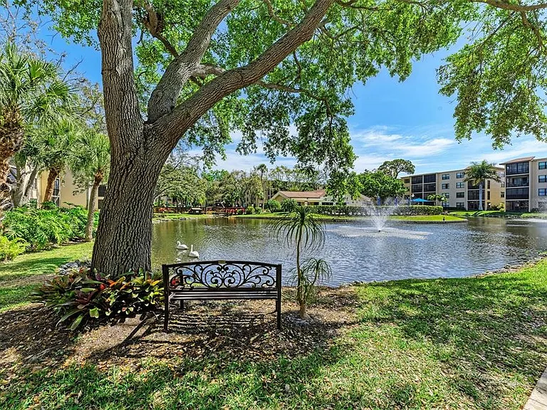 515 30th Ave W #H201 — Photo 46