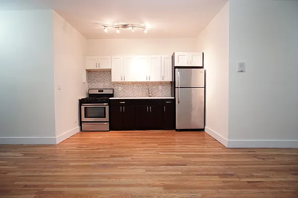 Rented by Lofts and Flats LLC | media 2