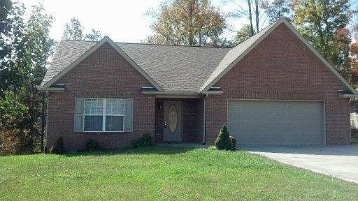 3rd image of 617 Marston Ln