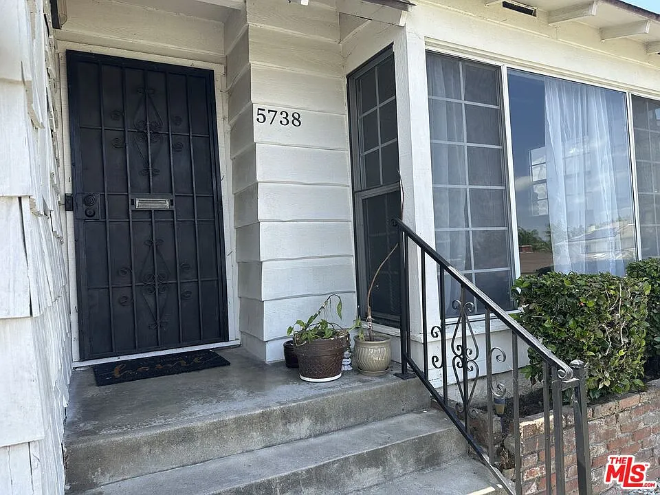 Building Photo - 5738 Brushton St
