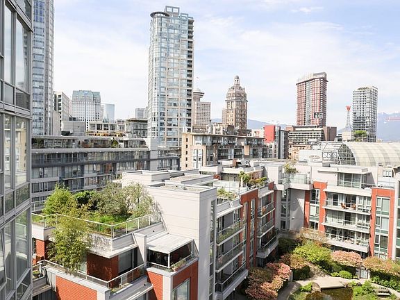 3rd image of 688 Abbott St #1009