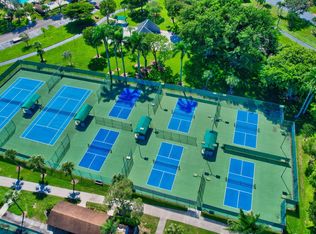 8188 Summerbreeze Ln, Boca Raton, FL 33496