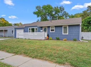 304 S Ridgeview Rd, Olathe, KS 66061