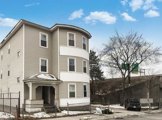 90 Endicott St, Worcester, MA 01610