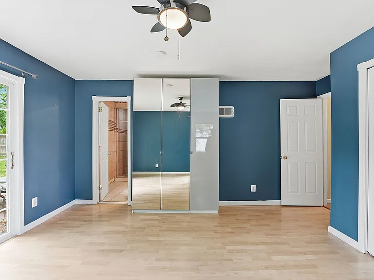 7605 Fisher Dr — Photo 11