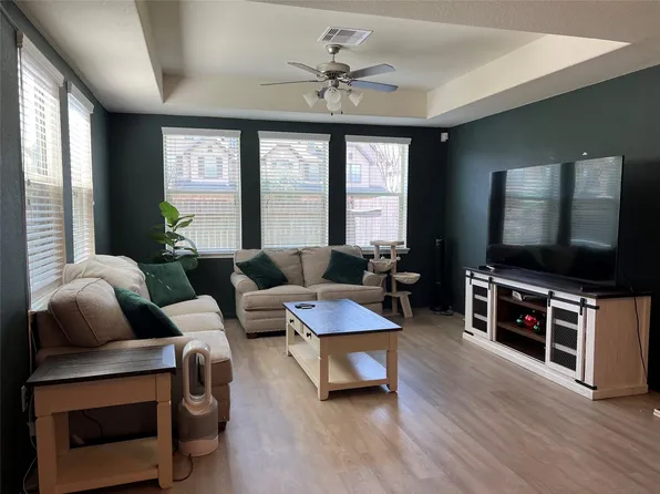 8315 Columbia Forest Dr, Houston, TX 77095