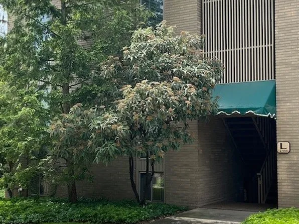 6580 Chaffee Ct APT L-5, Brecksville, OH 44141