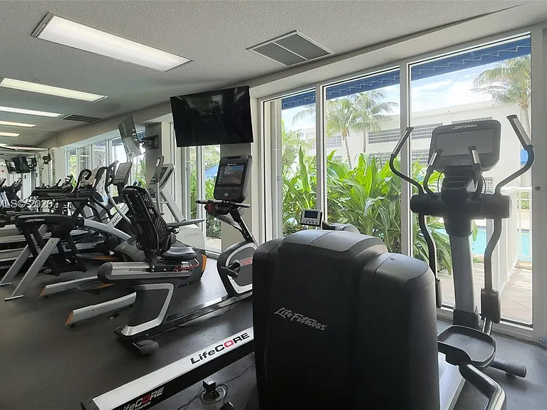 6051 N Ocean Dr #1501 — Photo 54