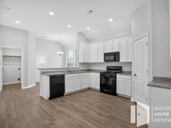 14207 Grand Hills Dr, Conroe, TX 77303