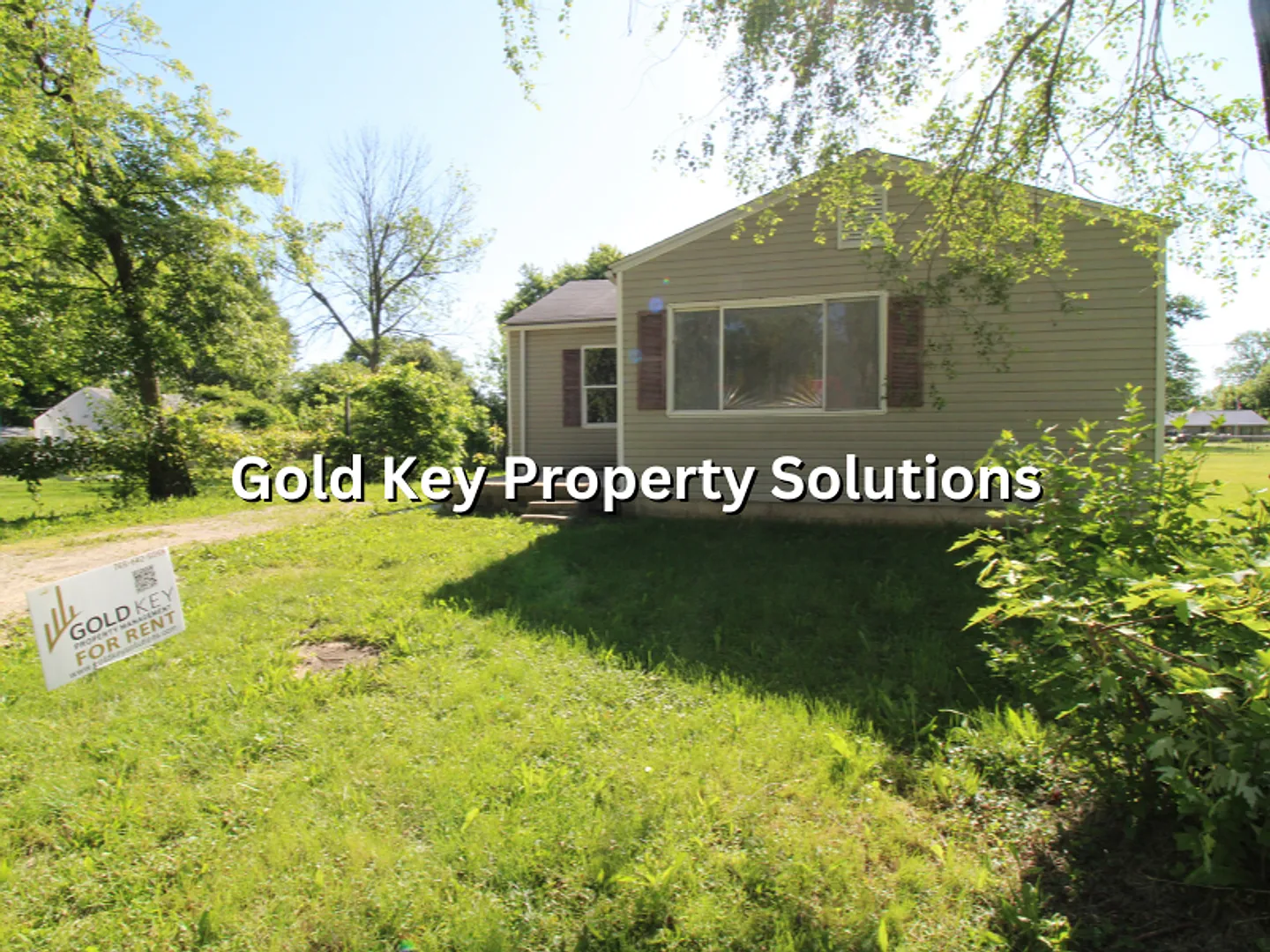 Muncie Nicely Updated 3 Br 1 Ba House With New Kitchen Appliances (Section 8 Approved) — Photo 2