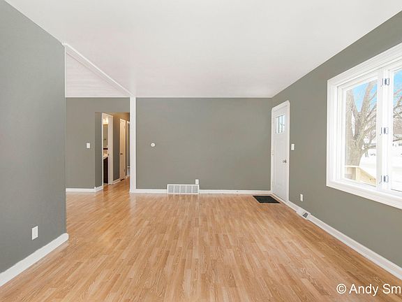 5th image of 1609 Slayton Ave