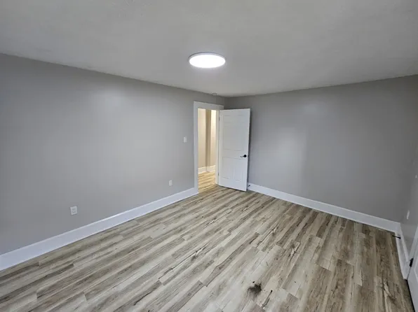 3837 Carrollton Ave #3837, Indianapolis, IN 46205