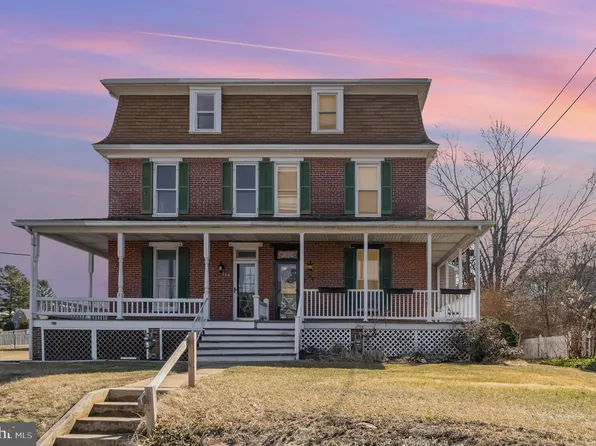 103 N Constitution Ave, New Freedom, PA 17349