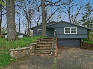 665 W Glendale St, Bedford, OH 44146