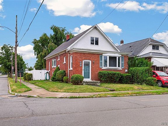 2nd image of 483 Reiman St