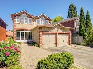 1925 Pine Grove Ave, Pickering, ON L1V 6R4