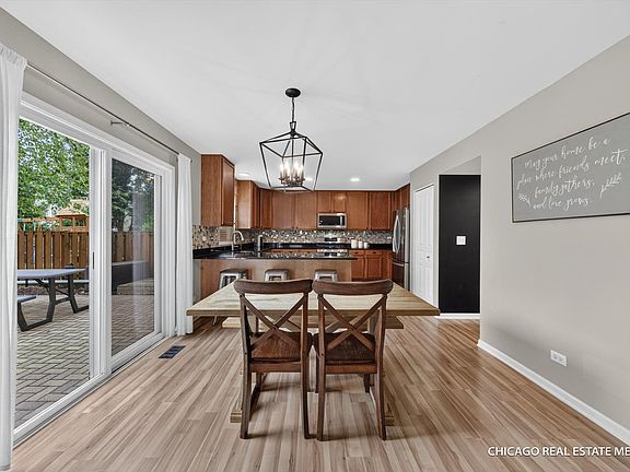 4th image of 1131 Spinnaker St