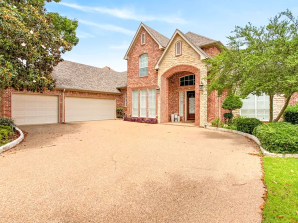 865 Thomas Crossing Dr, Burleson, TX 76028