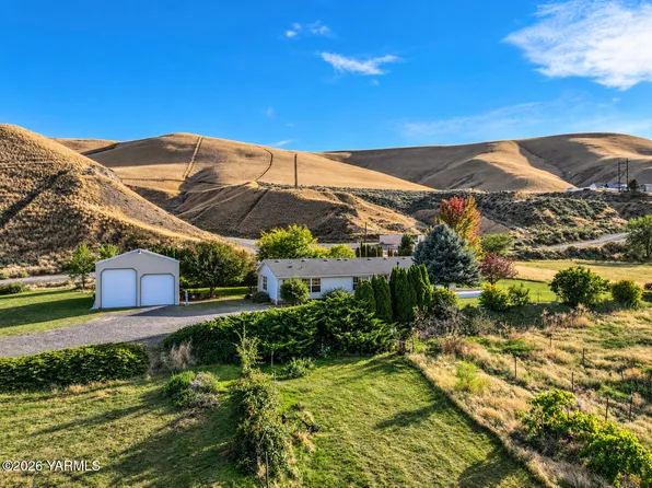 3920 Birchfield Rd, Moxee, WA 98936