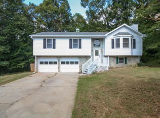 6642 Gi Gi Dr, Flowery Branch, GA 30542