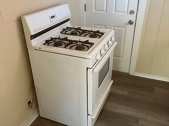 4th image of 29180 Lyon Dr #6