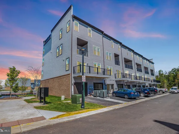44514 Wolfhound Sq, Ashburn, VA 20147