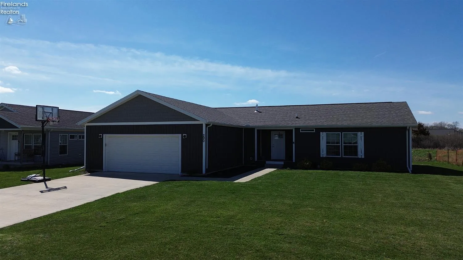 290 Ethan Dr photo 1