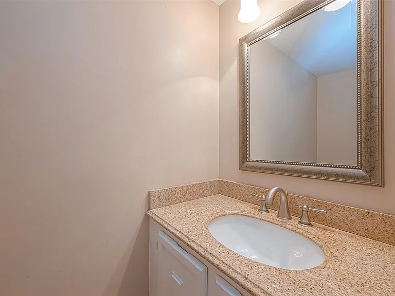 10217 Longmont Dr — Photo 19