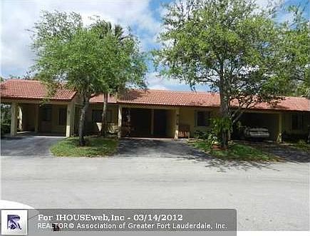 1st image of 16263 Laurel Dr #10