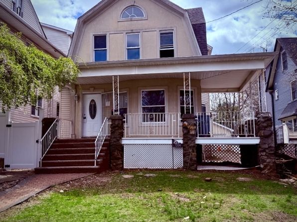 704 Park Ave, Elizabeth City, NJ 07208