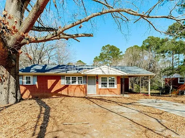 320 Jefferson Dr, Fayetteville, NC 28304