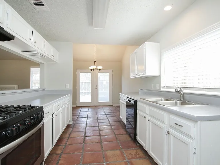 13303 Hampton Falls Dr — Photo 14