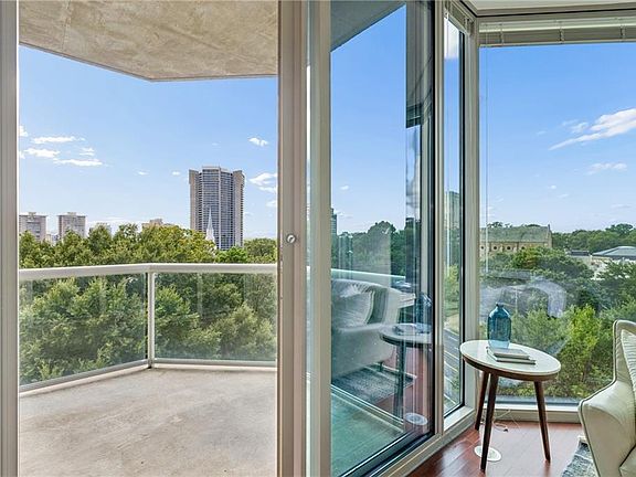 3rd image of 2795 Peachtree Rd NE Unit 602