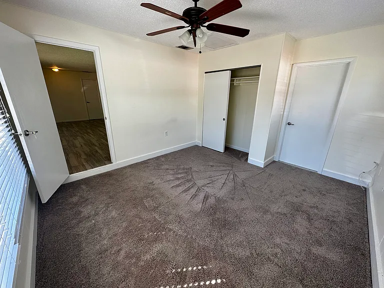 561 Parker Rd — Photo 12