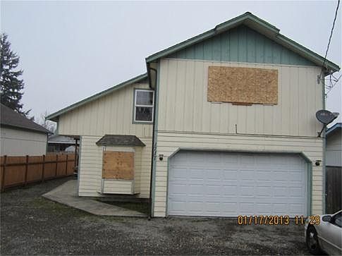 1st image of 1717 S 96th St