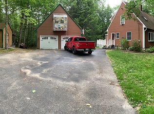23 Wildwood Ln, New Gloucester, ME 04260