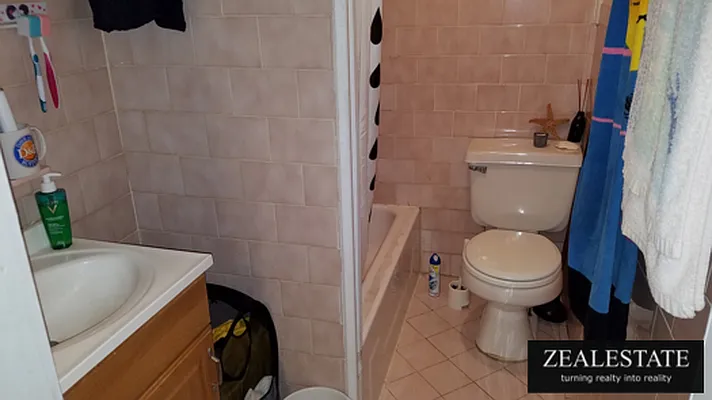 Rented by ZealEstate Group Inc | media 36