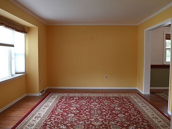 Formal Living Room w/ Hardwood Floors