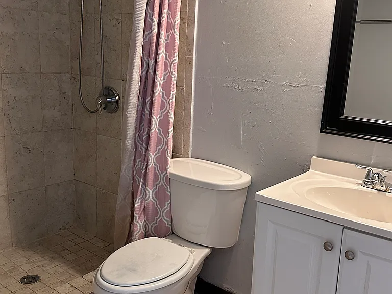 5240 SW 106th Ave — Photo 3