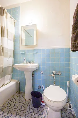 Rented by City Connections Realty | media 9