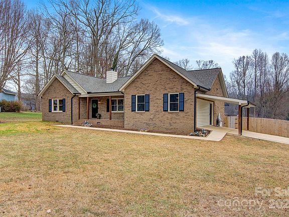 5th image of 4065 Lost Creek Ct