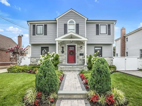 29 Ribbon Street, Franklin Square, NY 11010