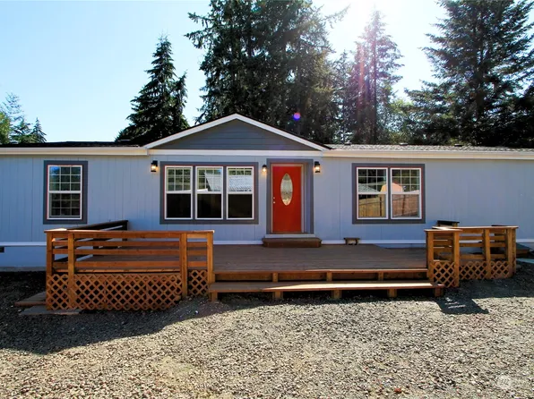 281 NE Schooner Loop, Belfair, WA 98528