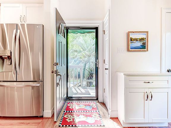 2nd image of 11 Compass Point