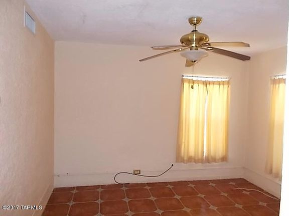 4th image of 244 E Columbia St