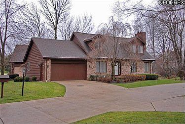 1st image of 1054 Creek Ln #12