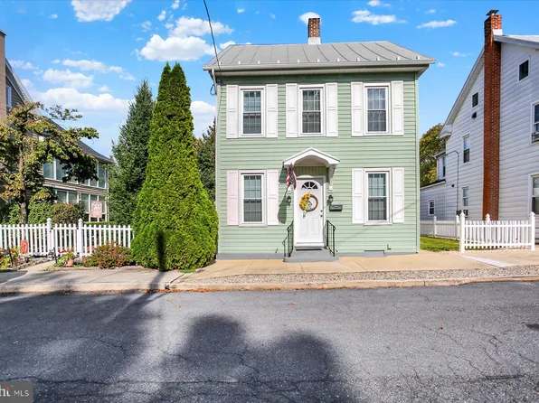 423 S High St, Mechanicsburg, PA 17055