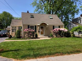 38 Forest Ave, Fairfield, CT 06824